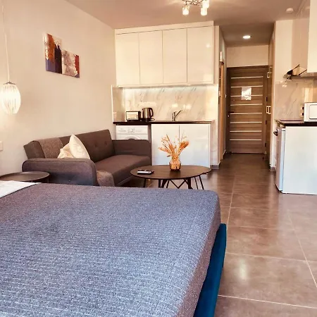 Phaedrus Living: Seaside Luxury Flat Athina 118 Апартаменты *