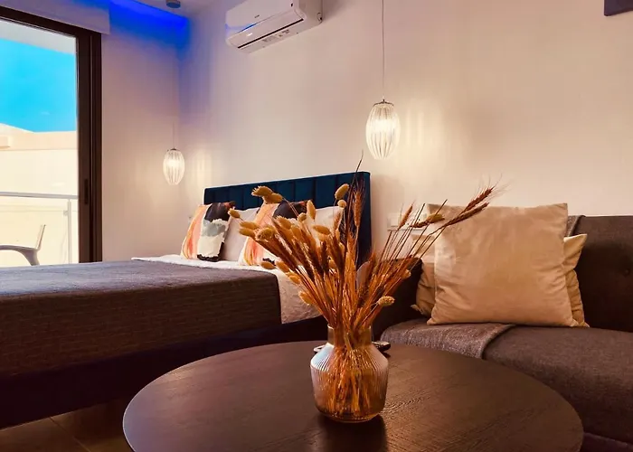 Phaedrus Living: Seaside Luxury Flat Athina 118 아파트 *