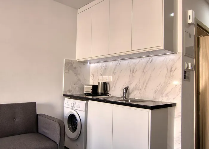 Phaedrus Living: Seaside Luxury Flat Athina 118