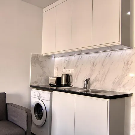 Phaedrus Living: Seaside Luxury Flat Athina 118